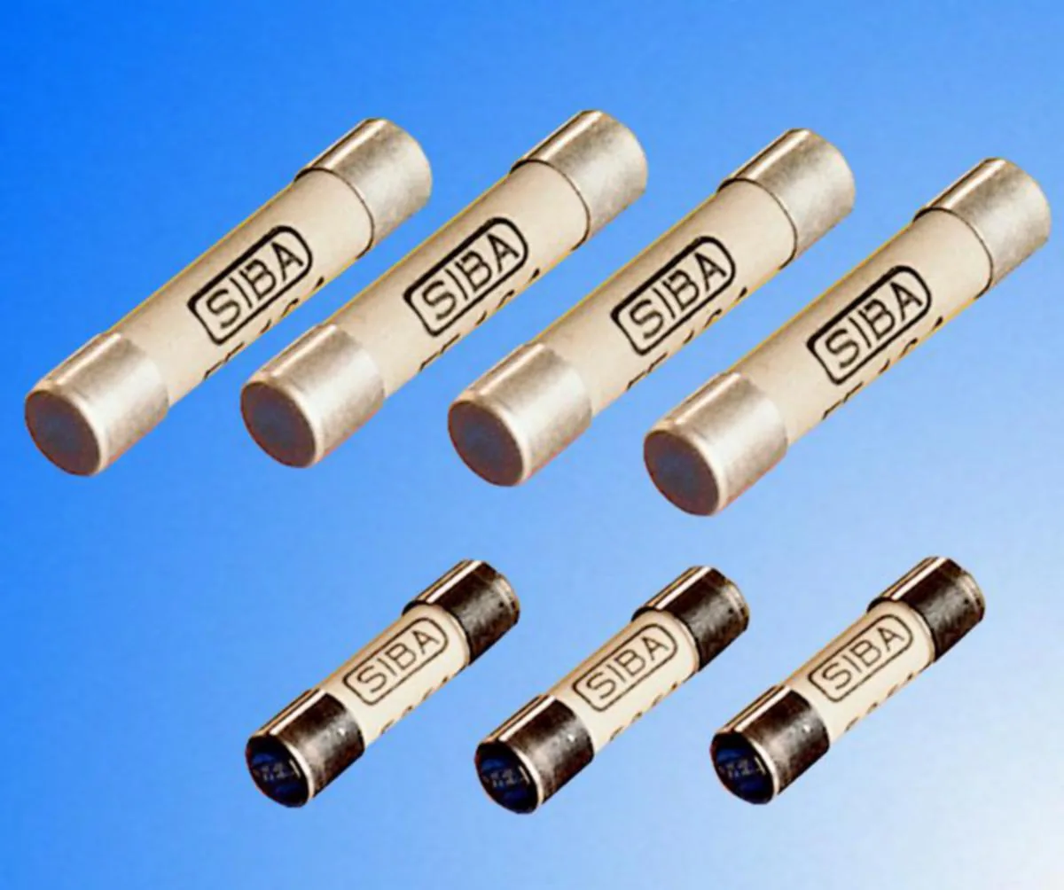 Putkisulake keraaminen UR Siba FF 6,35x32mm 600V - PUTKISULAKE KER. UR HELLERMANN UR 6,35X32MM 4A 600V