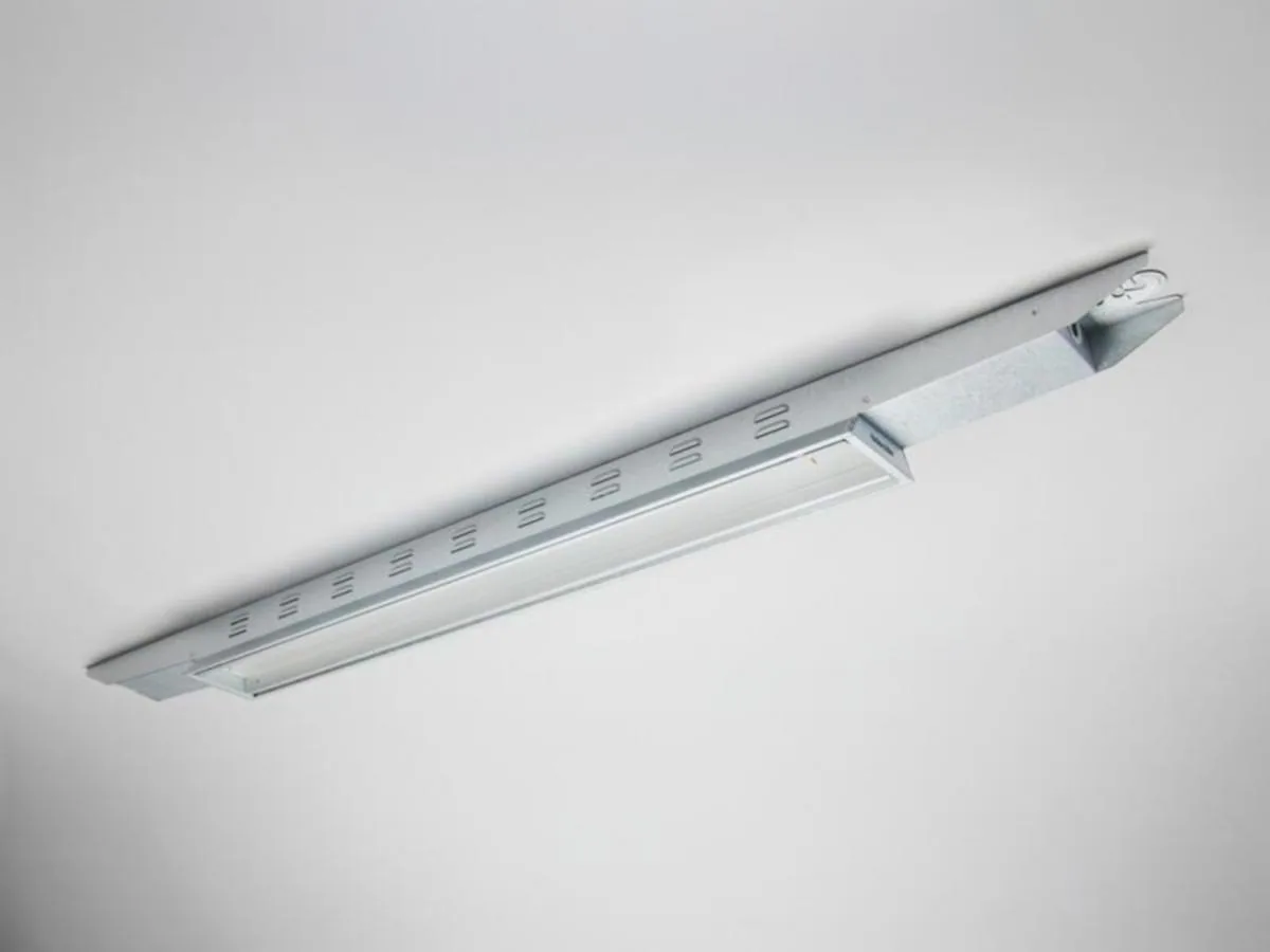 Teollisuusvalaisin avoin Hide-a-lite Indline Basic IP23 8900lm 60W 4K GR DA2 – 4000