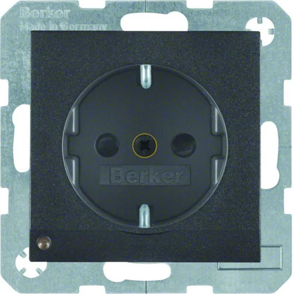 Pistorasia Hager S.1 1S/16A UKR LED ANT