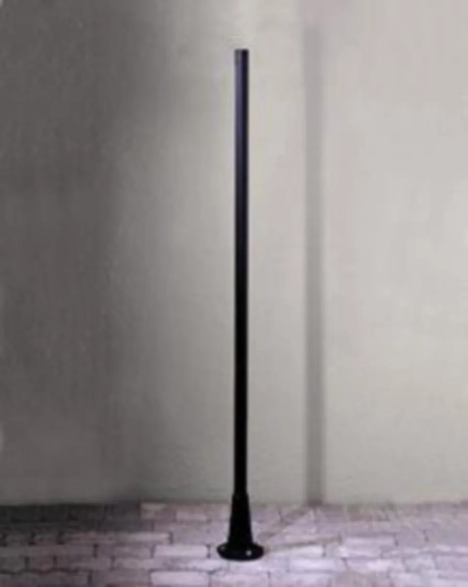 Pylväs Konstsmide Pegasus, PEGASUS 576-750 PYLVÄS 187 CM – musta