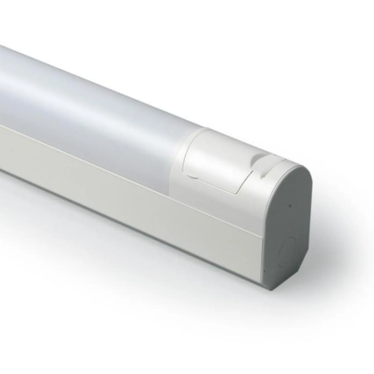 Yleisvalaisin Ensto AVR66 LED IP44 15W/830 E PC O P – 3000