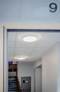 Pinta-asennusvalaisin Hide-a-lite Moon E27 - PINTA-ASENNUSVALAISIN MOON IP44 IK04 E27 255mm WH