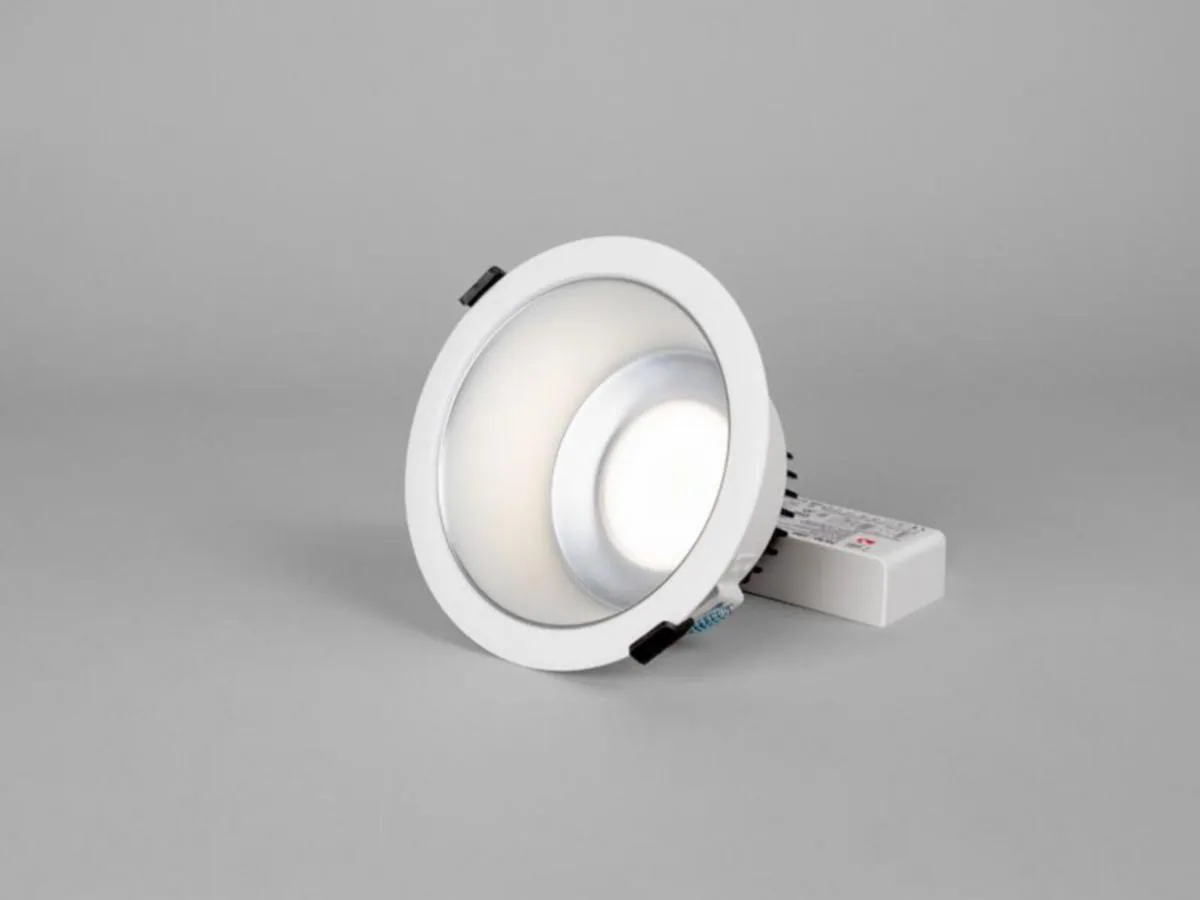 Alasvalo Hide-a-lite Echo 170 IP44 1150LM 14W WH DA2 – 3000-5700