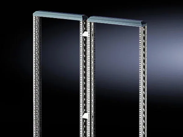 Data-rack-kehikon rivityskiinnike Rittal