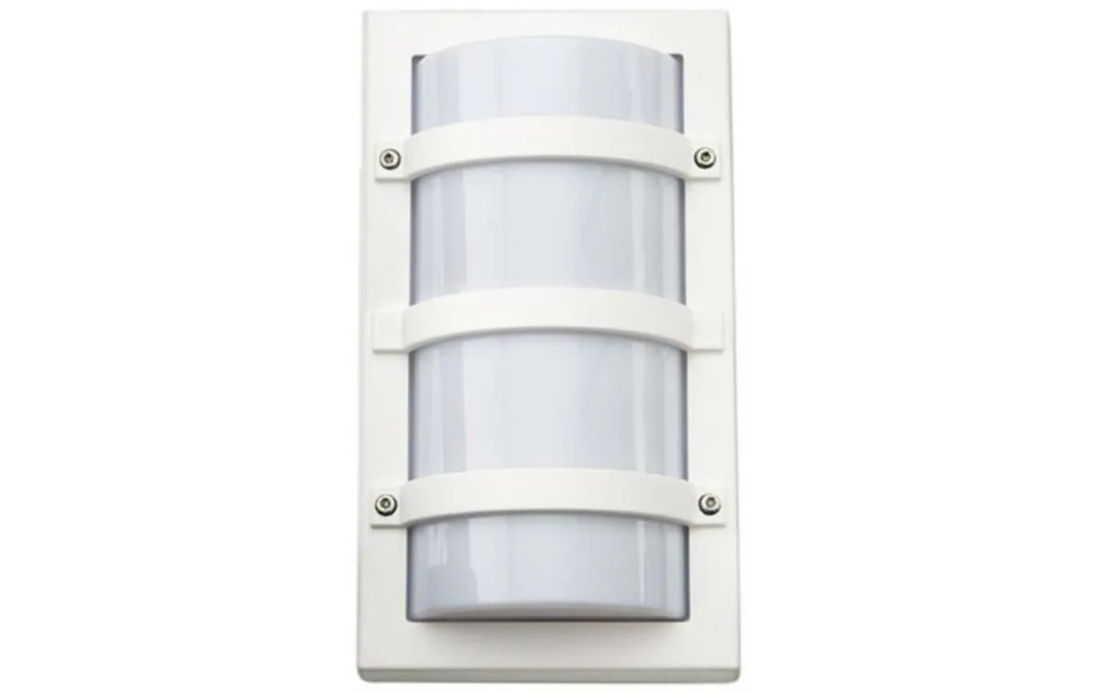 Seinävalaisin ulko SG Trio 10W 27K VA – 2700