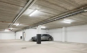 Teollisuusvalaisin suljettu Sylvania Resisto IP66 TURVA - TEOLLISUUSVAL. RESISTO IP66 1500 34W 4200LM 840 3H TURVA