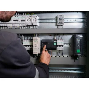 Adapteri Schneider Electric Harmony - PAINIKETARVIKE HARMONY ZBRN2 XB5R KESKIPISTE MODBUS