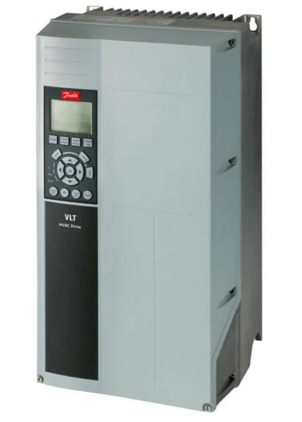Taajuusmuuttaja Danfoss VLT HVAC Drive FC102 FC-102P7K5T4E55H1 7.5KW IP55