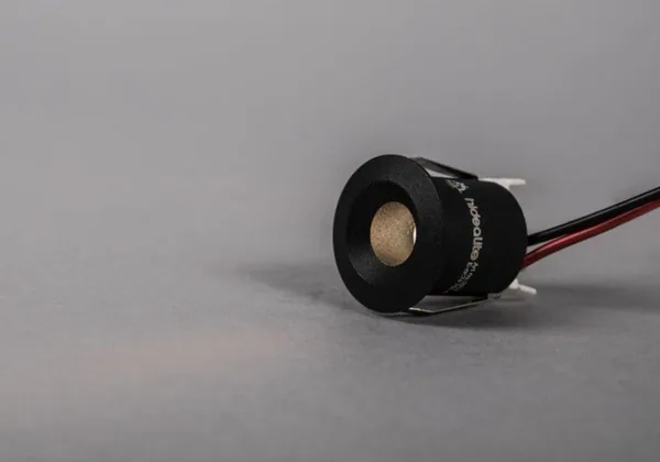 Alasvalo Hide-a-lite Core Smart IP44 25lm 15° 1,2W 3000K BL