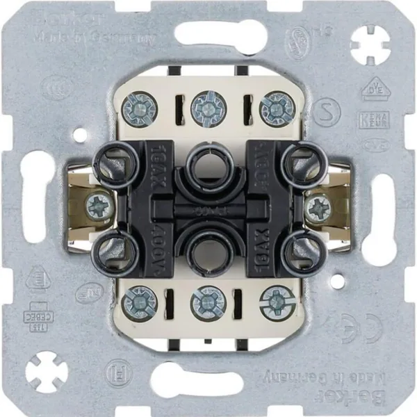 Kytkin Hager S.1 1+1+1/16A/400V UR 0X
