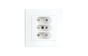 Pistorasia SG Install uppoasennus - PISTORASIA INSTALL 3E/2,5A/IP21 UKJ 2X VAL