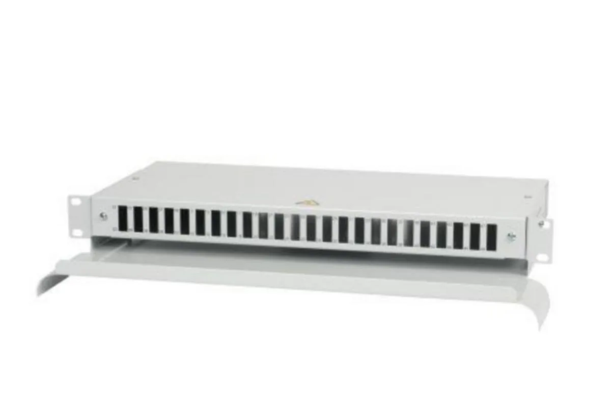 Valokuitupaneelit 19" Harju Elekter - VALOKUITUPANEELI 24 SC-D 19" SC-D JA LC-Q ADAPTEREILLE