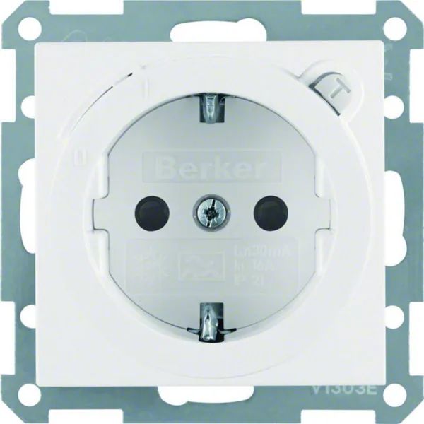 Pistorasia Hager S.1 1S/16A UKJ VVS 30MA/A VAL