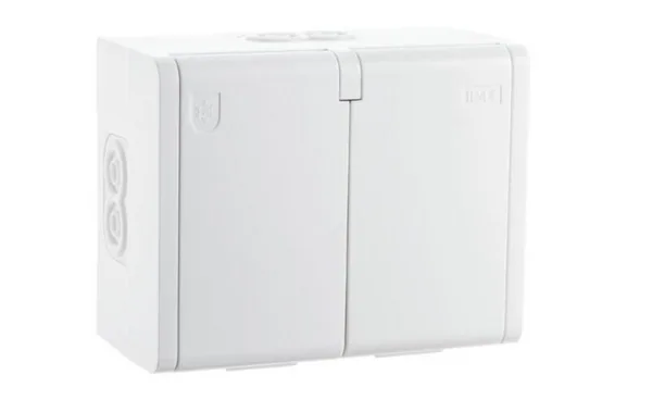 Pistorasia SG Install VALKOINEN IP44 2-OSAINEN