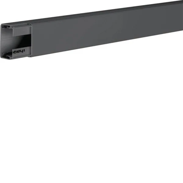 Asennuskanava Hager Tehalit.LF musta LF30045 PVC 30x45x2000 MUS