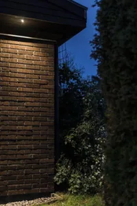 Kattovalaisin Hide-a-lite Core - KATTOVALAISIN HIDE A LITE CORE SMART OUTDOOR VALK 3000K