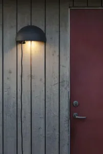 Seinävalaisin ulko Hide-a-lite Arc LED - SEINÄVALAISIN ULKO HIDE A LITE ARC UTTAG ANTRASIITTI