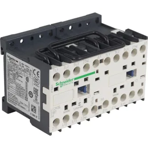Suunnanvaihtokontaktori Schneider Electric TeSys - SUUNNANVAIHTOKONTAKTORI TESYS LC2K0601B7 6A 3S 1A+1A 24V AC