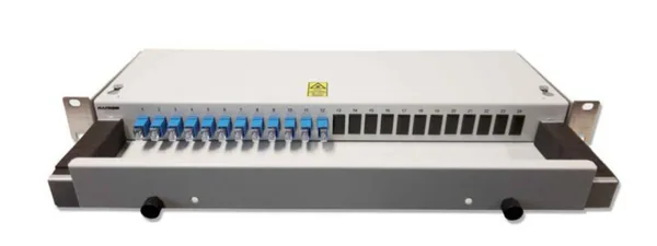 Paneeli-esikytketty Naficon Kaappitarvike PANEELI 19 SC/- 12SMT 1,5M