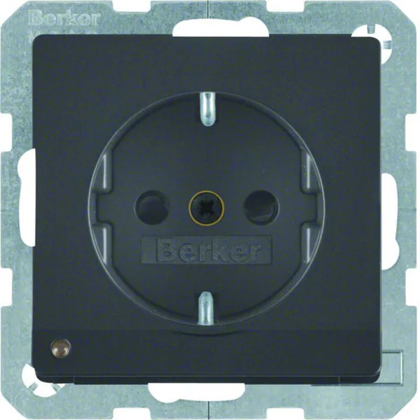 Pistorasia Hager Q.1 1S/16A UKR LED ANT