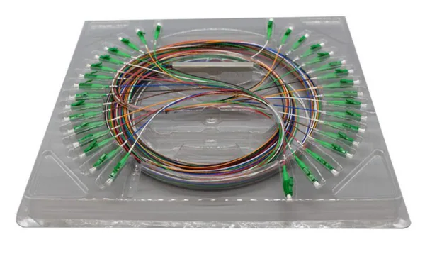 Haaroitin Hexatronic SPLITTER PLC 1X32 LC/APC 900Μ