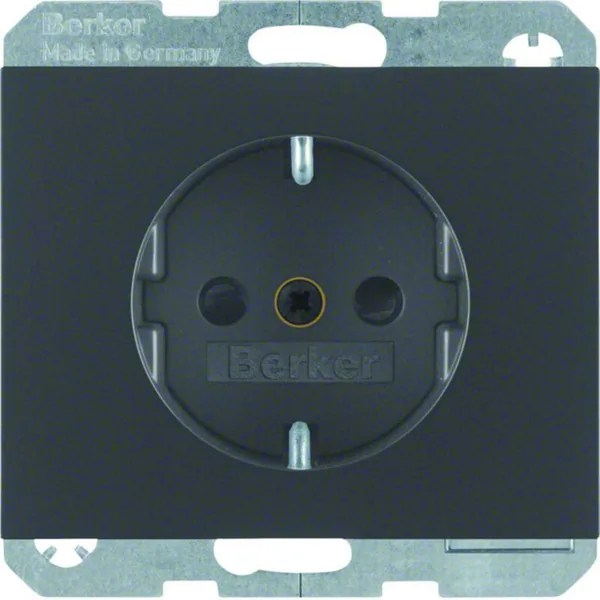 Pistorasia Hager K.1 1S/16A UKR ANT