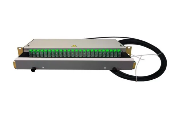 Paneeli-esikytketty Naficon Kaappitarvike PAN. 19" SCA/- HBBX 48SML 15M