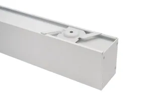 Pinta-/ripustusvalaisin Airam Vario - PINTA-/RIPUSTUSVALAISIN VARIO 1140 26W/840 ACO WH