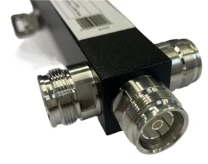 Tehonjakaja Laatuantenni LA-DAS 4.3-10F - TEHONJAKAJA LA-DAS 3:EEN 4.8DB 350-3800 4.3-10F