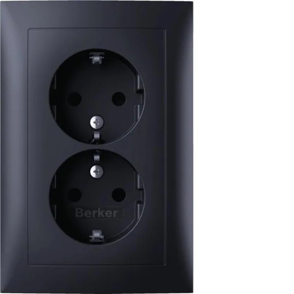 Pistorasia Hager S.1 2S/16A/IP20 2X 1.5KR UPJ ANT