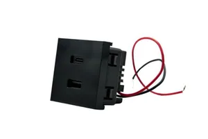 Laturi Shelly USB - ASENNUSTARVIKE SHELLY WALL DISPLAY STAND USB CHARGER