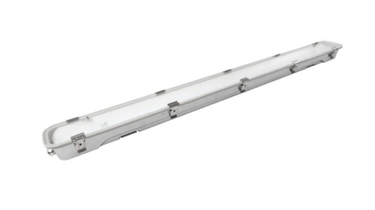 Teollisuusvalaisin suljettu a-collection Indy 65/66 - TEOLLISUUSVALAISIN INDY 65/66 IP65 50W/840 7000LM IK08 INOX