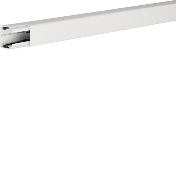 Asennuskanava Hager Tehalit.LF tarralla LF30030 PVC 30X30X2000 TAR LVA
