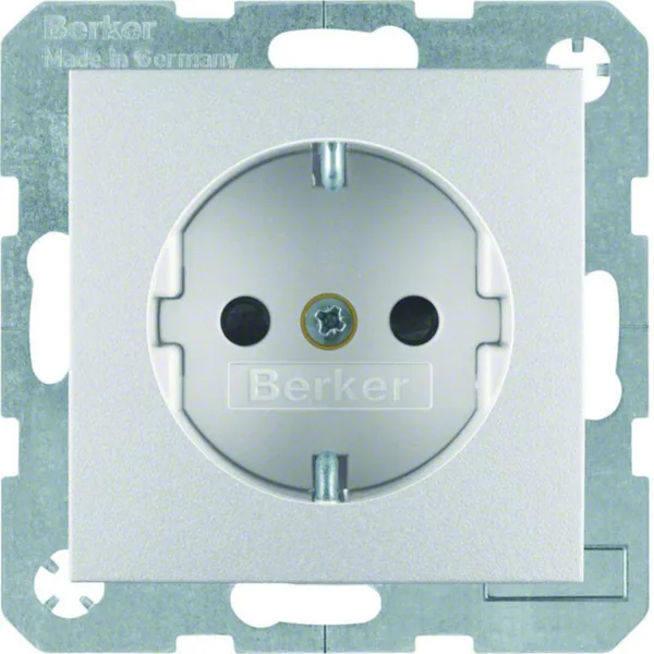 Pistorasia Hager S.1 1S/16A/IP21 UKJ ALU