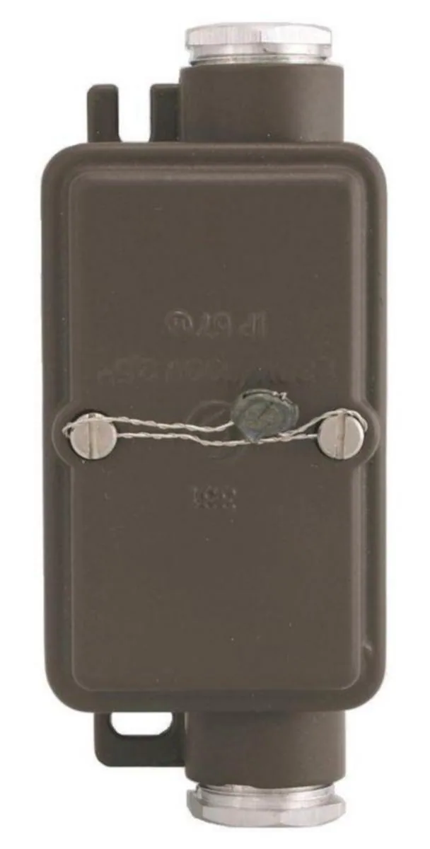 Vaihtorasia Selcast 2.5mm² 400V IP67 sinetöitävä - VAIHTORASIA SELCAST 2.5mm2 400V 2xPK16 RU SIN IP67