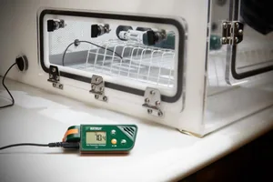 Lämpötiladataloggeri TH30 Extech - DATALOGGERI EXTECH TH30 USB LÄMPÖTILADATALOGGERI