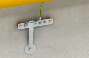 Potentiaalitasauskisko OBO Bettermann BigBar 1802-sarja - POTENTIAALINTASAUSKISKO OBO 1802 14xM10 200mm2 Cu