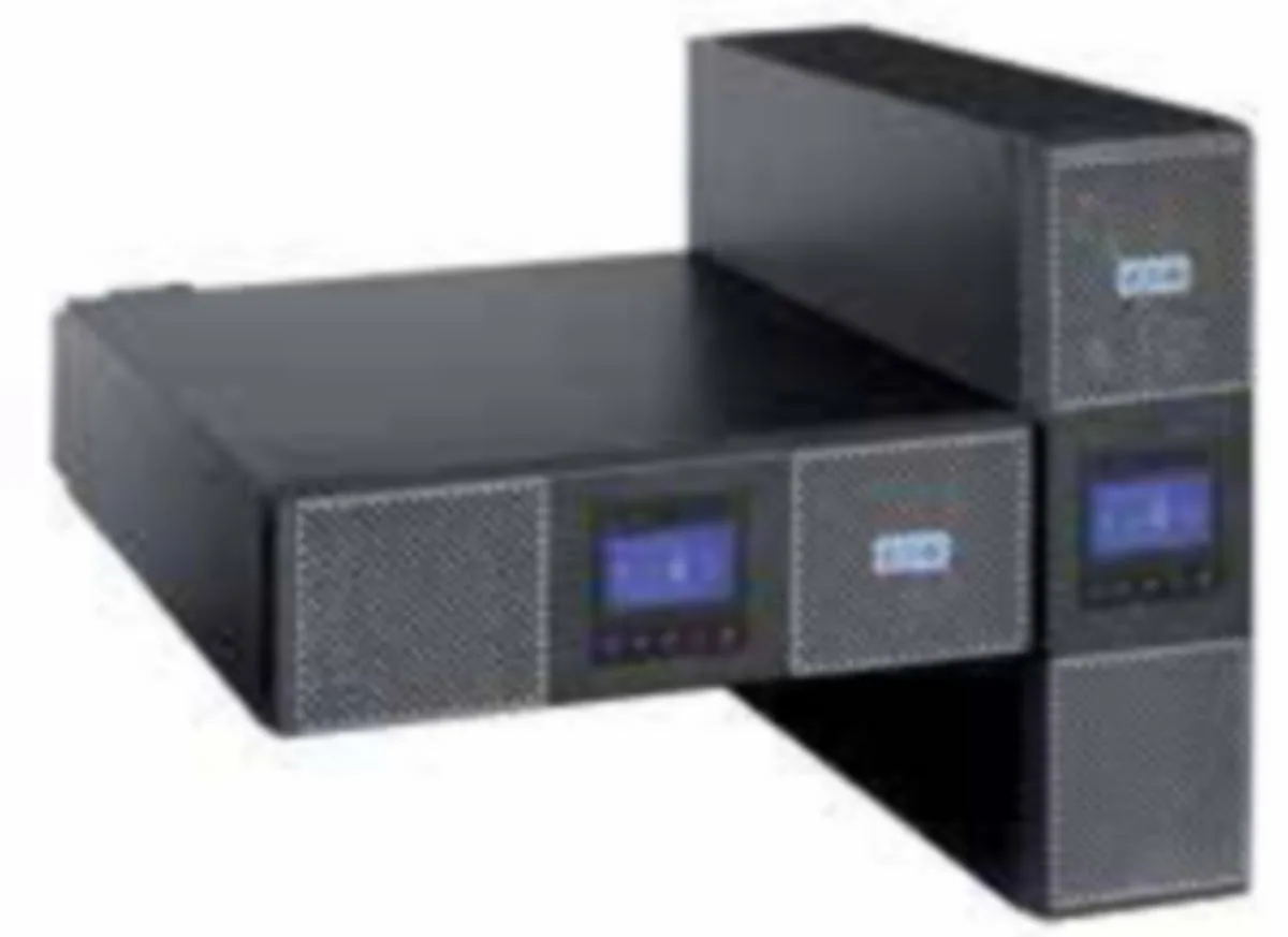 UPS online Eaton 9-sarja 9PX 11KVA/10KW HOTSWAP 3:1