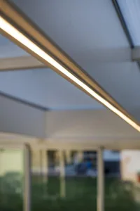 Valoprofiili/-nauha Hide-a-lite LEDstrip RX IP67 - VALOPROFIILI/NAUHA LEDSTRIP RX STRIPE 24V LINE IP67 MID 3K 5M
