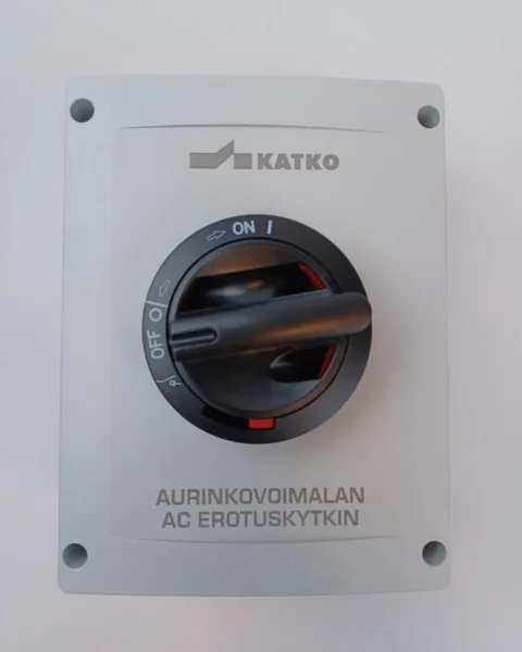Aurinkovoimalan erotuskytkin Katko KEM 432 4X32A 400V 15KW