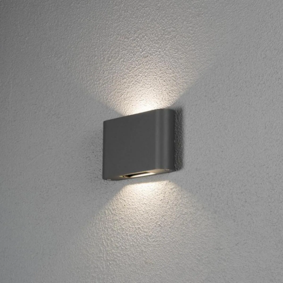 Seinävalaisin ulko Konstsmide Chieri 7854-370 IP54 2X6W HA – 3000