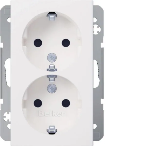 Pistorasia Hager S.1 2S/16A/IP21 2X UKJ white