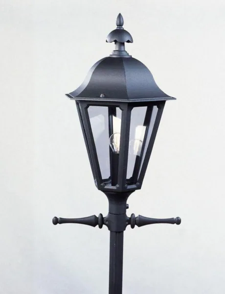 Pihapiirivalaisin Konstsmide Pallas 567-750 IP23 BL