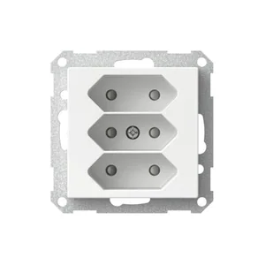 Pistorasia Schneider Electric Exxact Euro 3-osainen keskiölevyllä - PISTORASIA EXXACT 3E/16A/IP21 0X UKR VAL