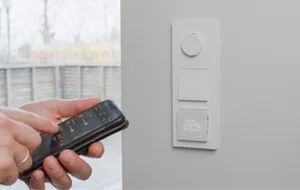 Yhdistelmätermostaatti SG Install - YHDISTELMÄTERMOSTAATTI INSTALL SMART 13A/250V/3000W/IP20 VA