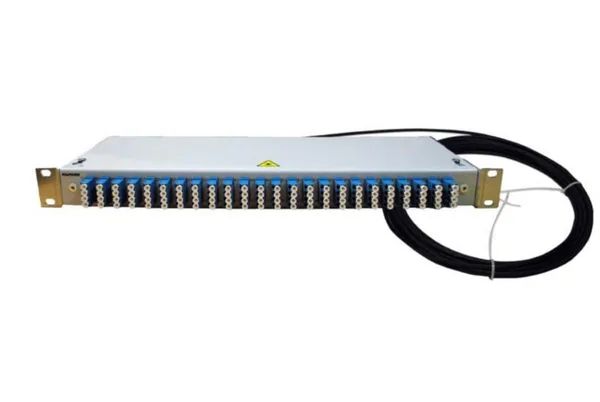 Paneeli-esikytketty Naficon Kaappitarvike PAN. 19 LC/- HBBX 96SML 15M