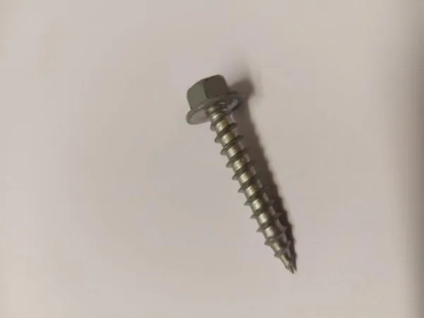 Aurinkopaneelien kiinnikkeet SolarClick ASENNUSTARVIKE LVI-RUUVI 7X40MM 200KPL
