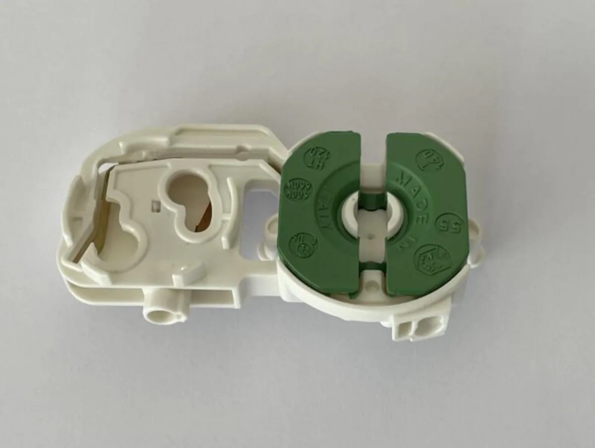 Lampunpidin BJB - LAMPUNPIDIN BJB STUCCHI 3345-C/FAU-10,5 10KPL