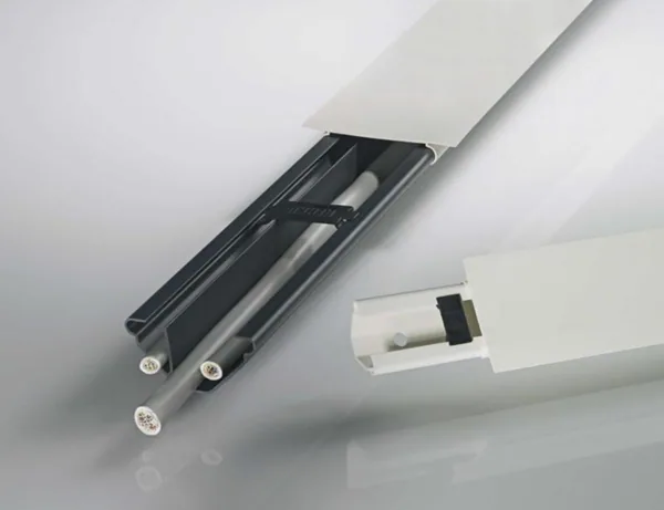 Kulmakanavat Rautrigo OBO Bettermann KULMAKANAVA 50/50MM VA 2M