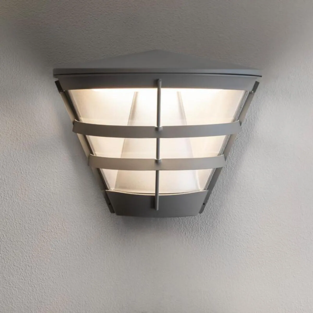 Seinävalaisin ulko Hide-a-lite Pave Wall IP65 1680LM 18W GR DECO II – 3000-4000